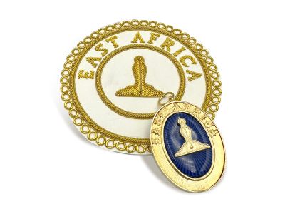 Craft District Full Dress Apron Badge & Collar Jewel