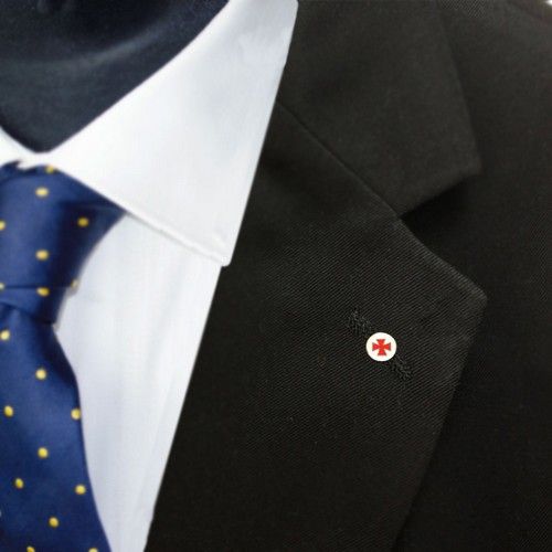 Gilt Metal and Enamel Knights Templar Masonic Lapel Pin (or Badge)
