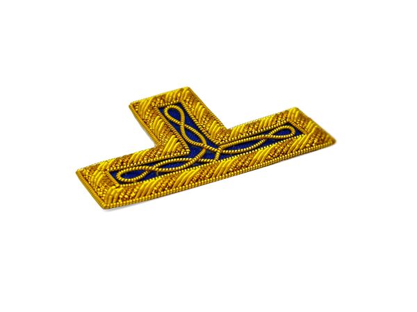 Embroidered Provincial Apron Level