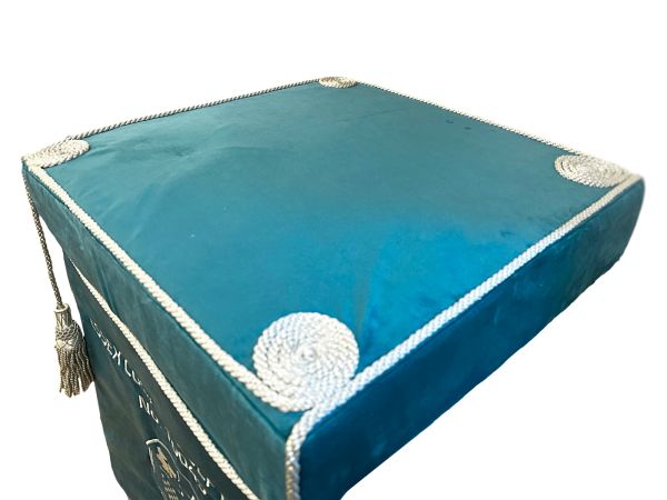 Craft Lodge Bible Cushion with a Dropfall